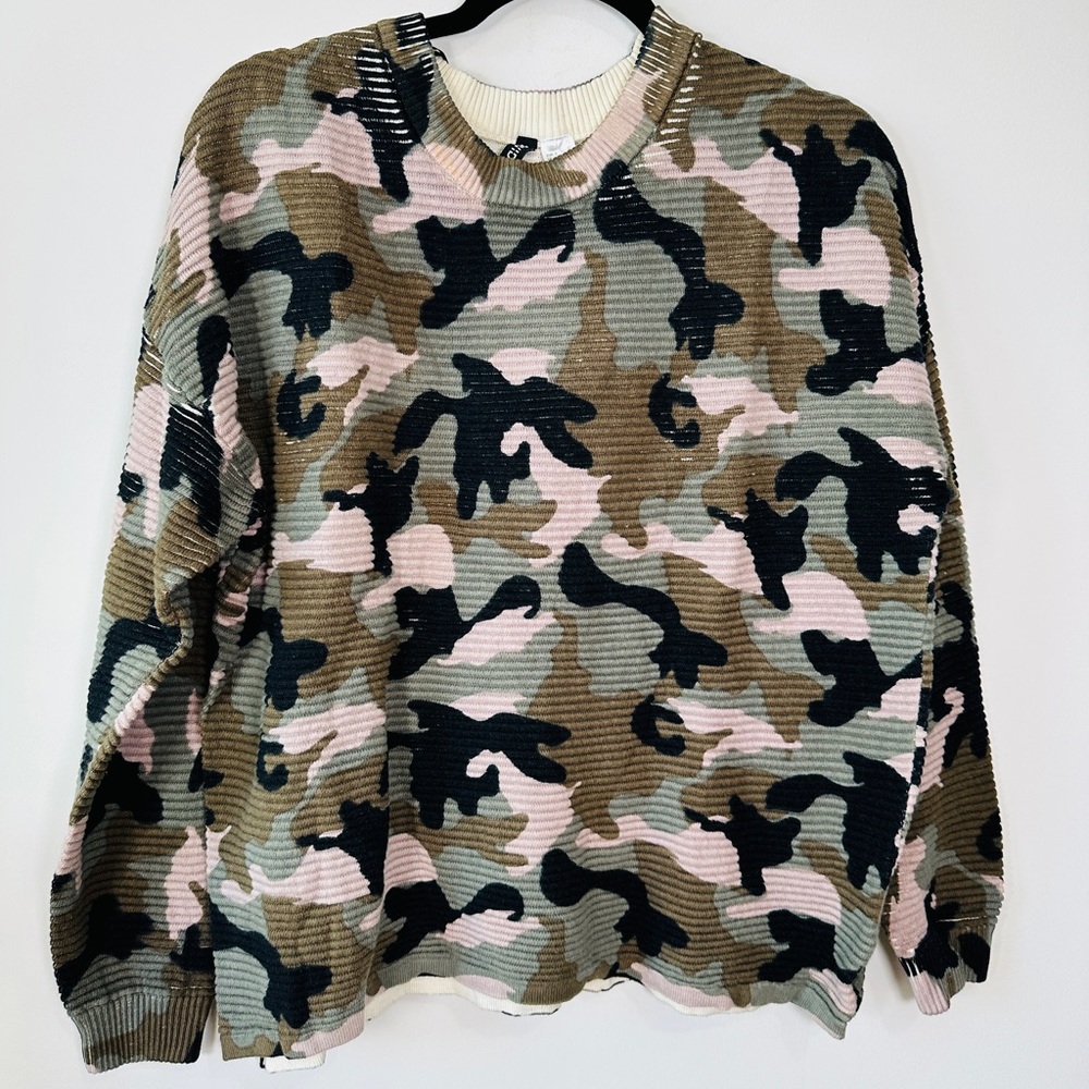 H&M Ribbed Camo Crewneck Sweatshirt Oversize Fit Size S